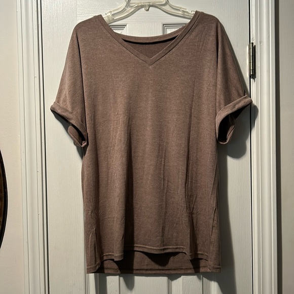 👚NWOT Oversized V Neck Batwing Short Rolled Sleeve Casual Basic Tee Shirt Top - Picture 4 of 13
